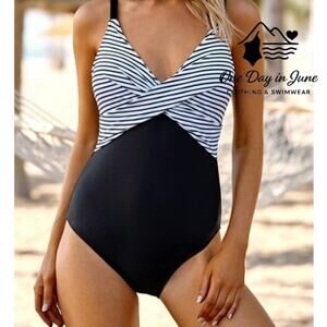 B2prity Cross Front V Neck One Piece Swimsuit Size S